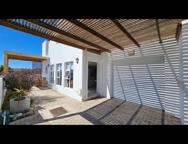 2 BEDROOM HOUSE FOR SALE IN BRITANNIA BAY